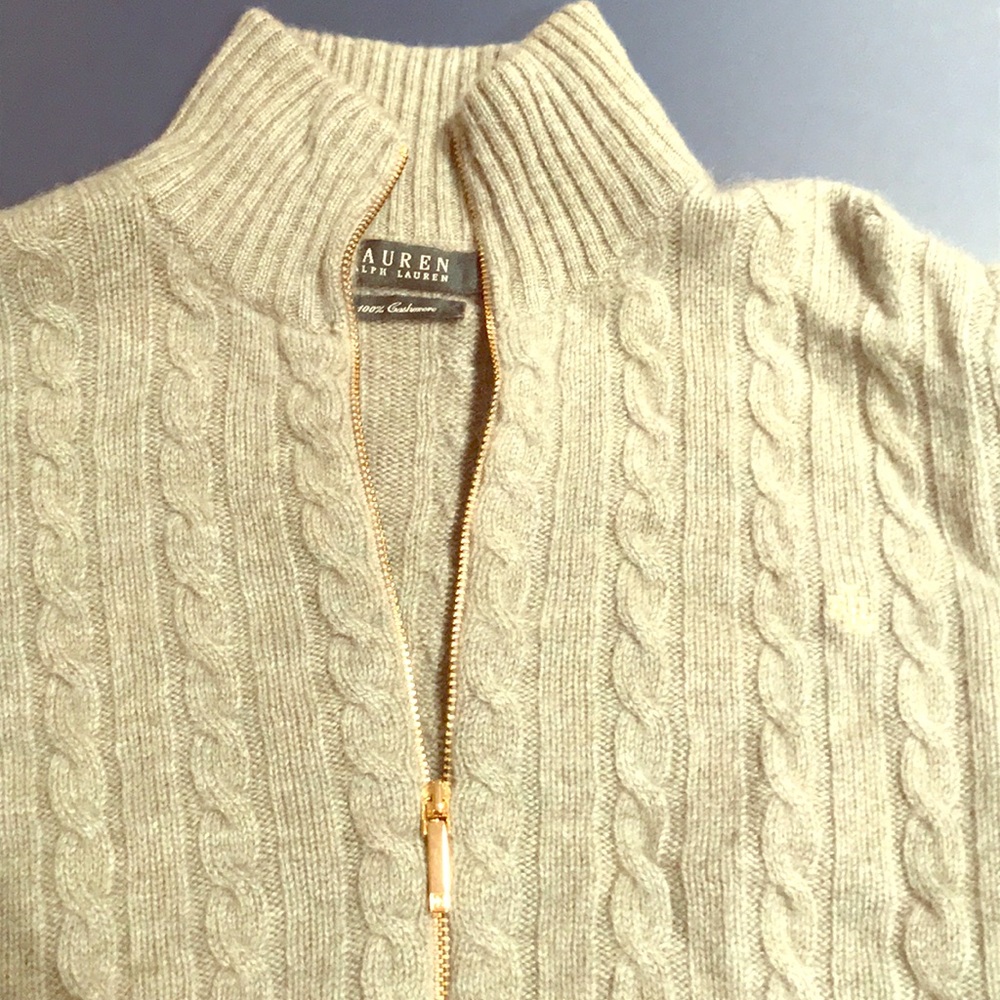 Lovely Ralph Lauren cashmere cardigan
